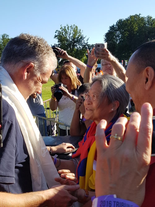 Tibetballon in Barneveld Tibetballon Tashi Gyaltsen voor het eerst in Nederland