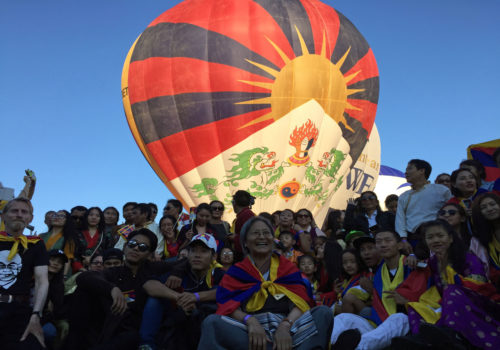 Tibetballon in Barneveld Tibetballon Tashi Gyaltsen voor het eerst in Nederland