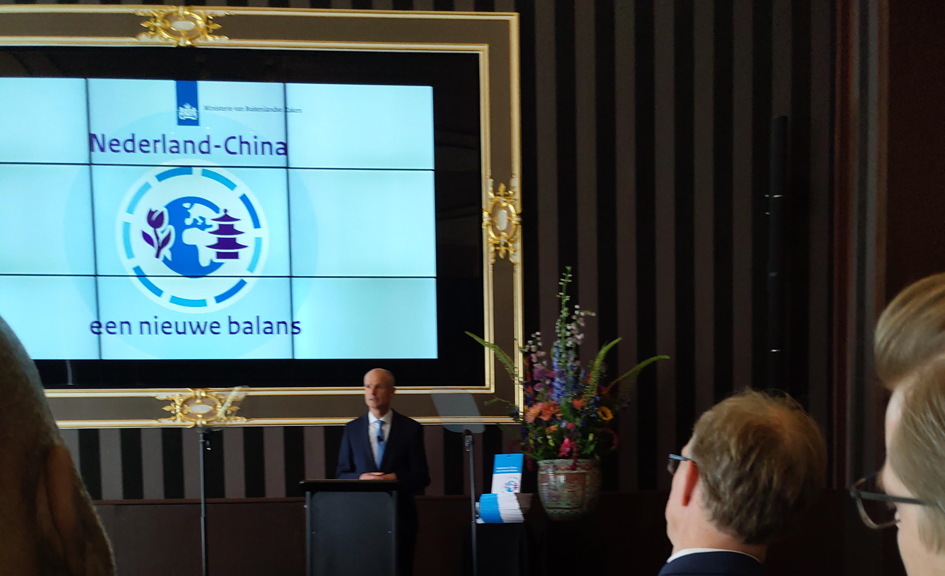 Minister Stef Blok bij presentatie China strategie