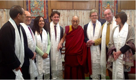 Teom team bij Dalai Lama
