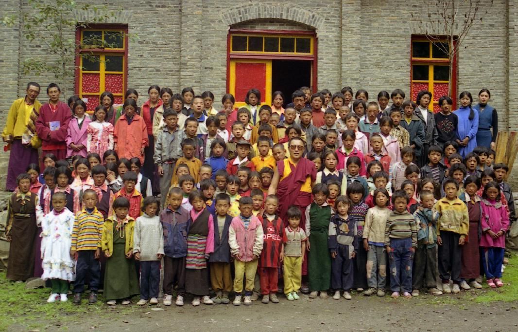Tenzin Delek Rinpoche: 1 jaar later