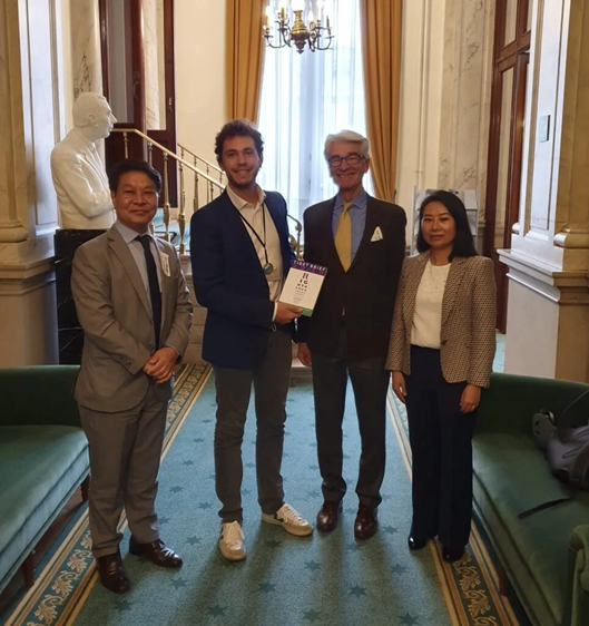 Foto: v.l.n.r. Tashi Phuntsok, Dr. Samuel Cogolati, Dr. Michael van Walt and Ms. Rigzin Genkhang