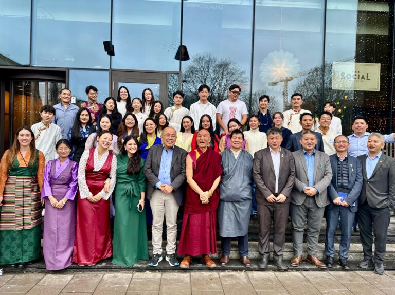 Regionale V-TAG Strategiebijeenkomst en training in Stockholm|Wangpo aan het spreken